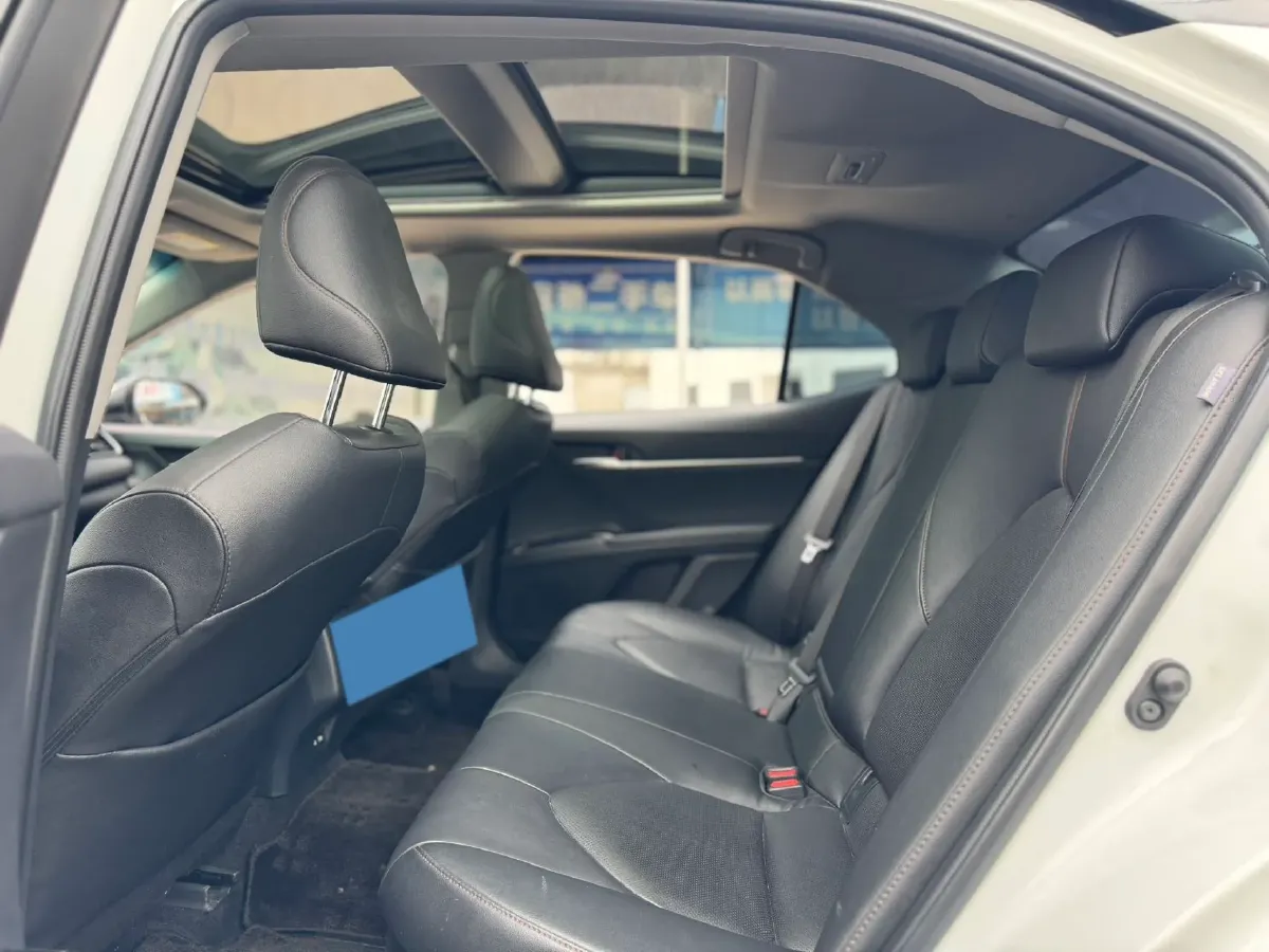 2023 Toyota Camry 2.5L 178HP L4 E-CVT Hybrid,autocango,china used car exporter,china ev exporter,chinese used car exporter,chinese used ev exporter