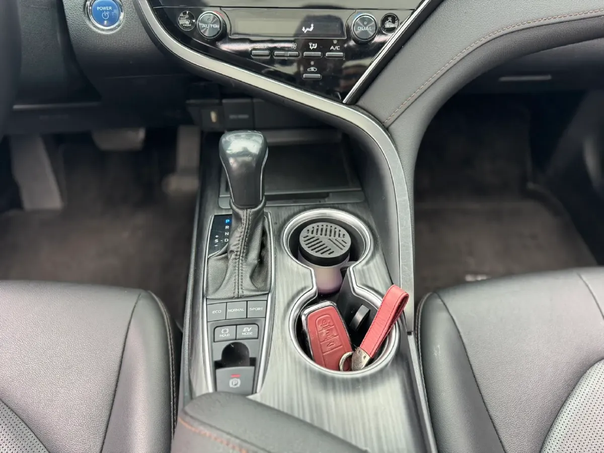 2023 Toyota Camry 2.5L 178HP L4 E-CVT Hybrid,autocango,china used car exporter,china ev exporter,chinese used car exporter,chinese used ev exporter