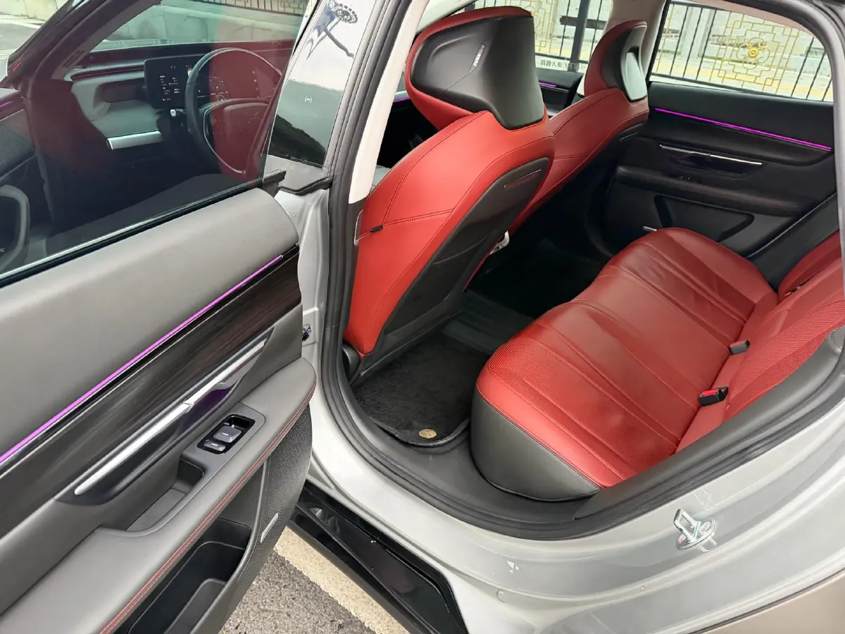 2022 Xpeng P7 BEV 60.2KWH,autocango,china used car exporter,china ev exporter,chinese used car exporter,chinese used ev exporter