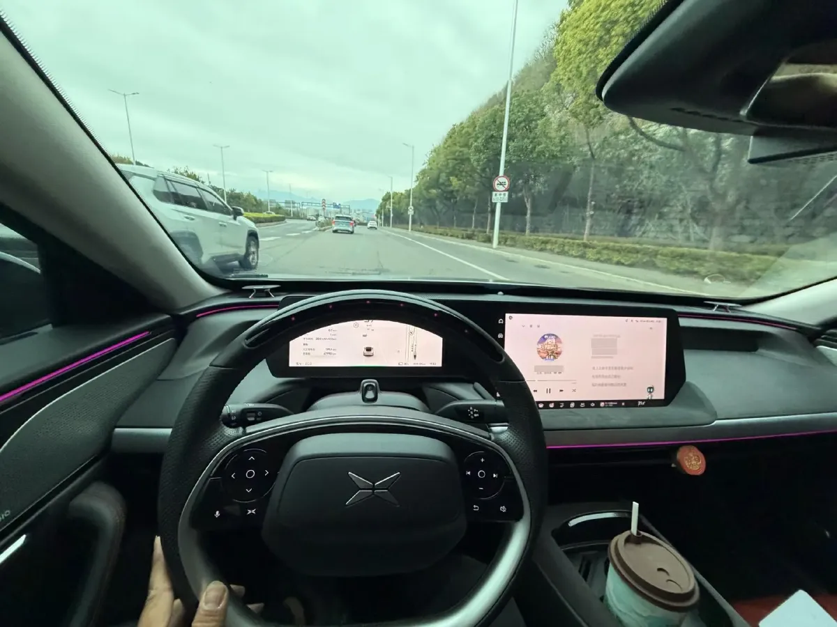 2022 Xpeng P7 BEV 60.2KWH,autocango,china used car exporter,china ev exporter,chinese used car exporter,chinese used ev exporter