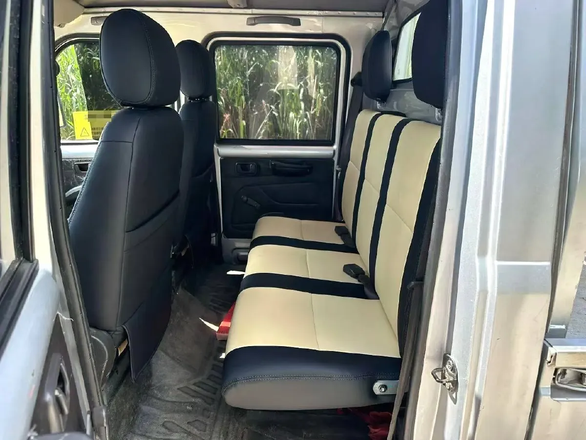 2021 WuLing RongGuang Mini Truck 1.5L 99HP L4 5MT,autocango,china used car exporter,china ev exporter,chinese used car exporter,chinese used ev exporter