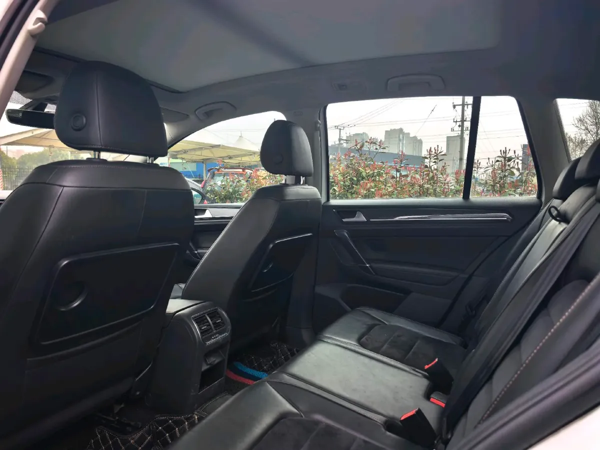 2018 Volkswagen Golf Sportsvan 1.4T 131HP L4 7DCT,autocango,china used car exporter,china ev exporter,chinese used car exporter,chinese used ev exporter