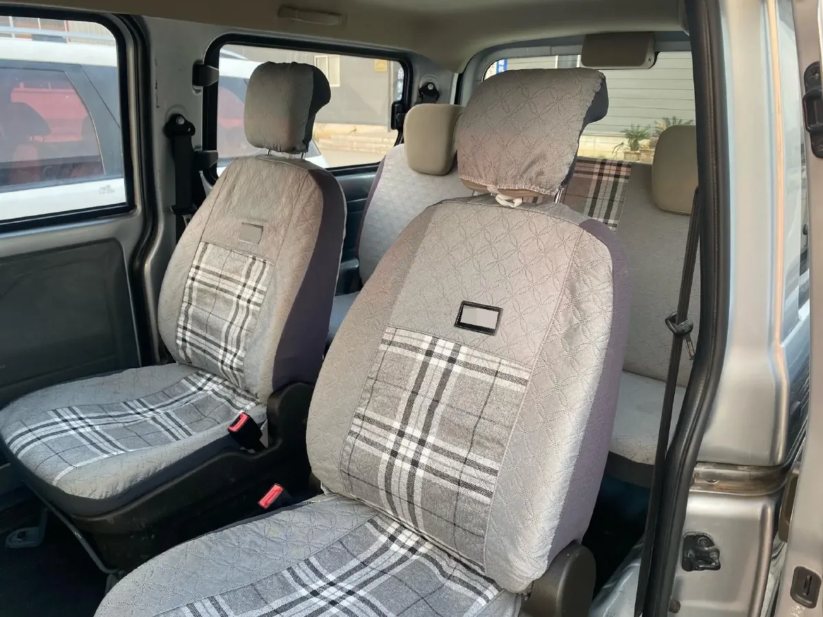 2019 WuLing RongGuang V 1.5L 99HP L4 6MT,autocango,china used car exporter,china ev exporter,chinese used car exporter,chinese used ev exporter