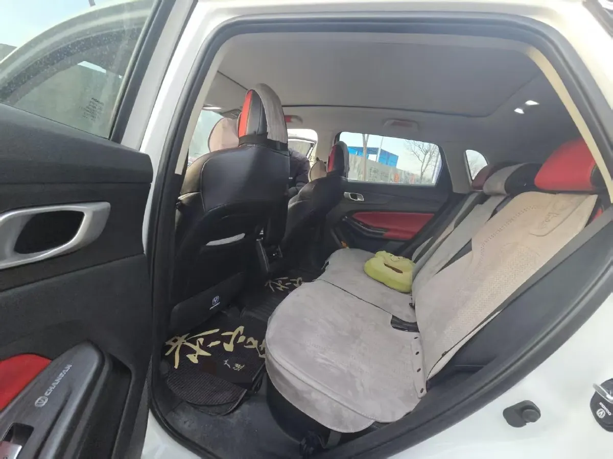 2022 ChangAn Oshan X7 Plus 1.5T 188HP L4 7DCT,autocango,china used car exporter,china ev exporter,chinese used car exporter,chinese used ev exporter