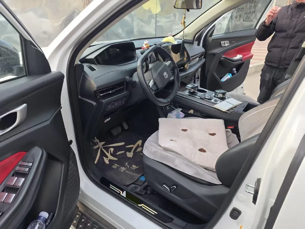 2022 ChangAn Oshan X7 Plus 1.5T 188HP L4 7DCT,autocango,china used car exporter,china ev exporter,chinese used car exporter,chinese used ev exporter