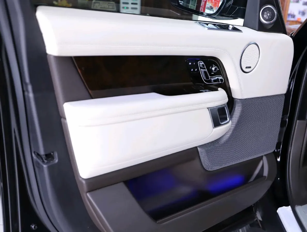 2021 Land Rover Range Rover 3.0T 400HP L6 8AT,autocango,china used car exporter,china ev exporter,chinese used car exporter,chinese used ev exporter