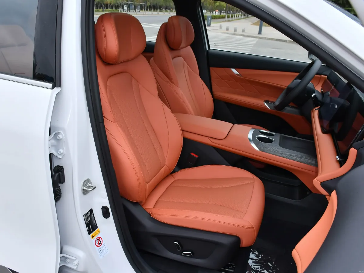 2025 ChangAn CS75 Plus 1.5T 192HP L4 8AT,autocango,china used car exporter,china ev exporter,chinese used car exporter,chinese used ev exporter