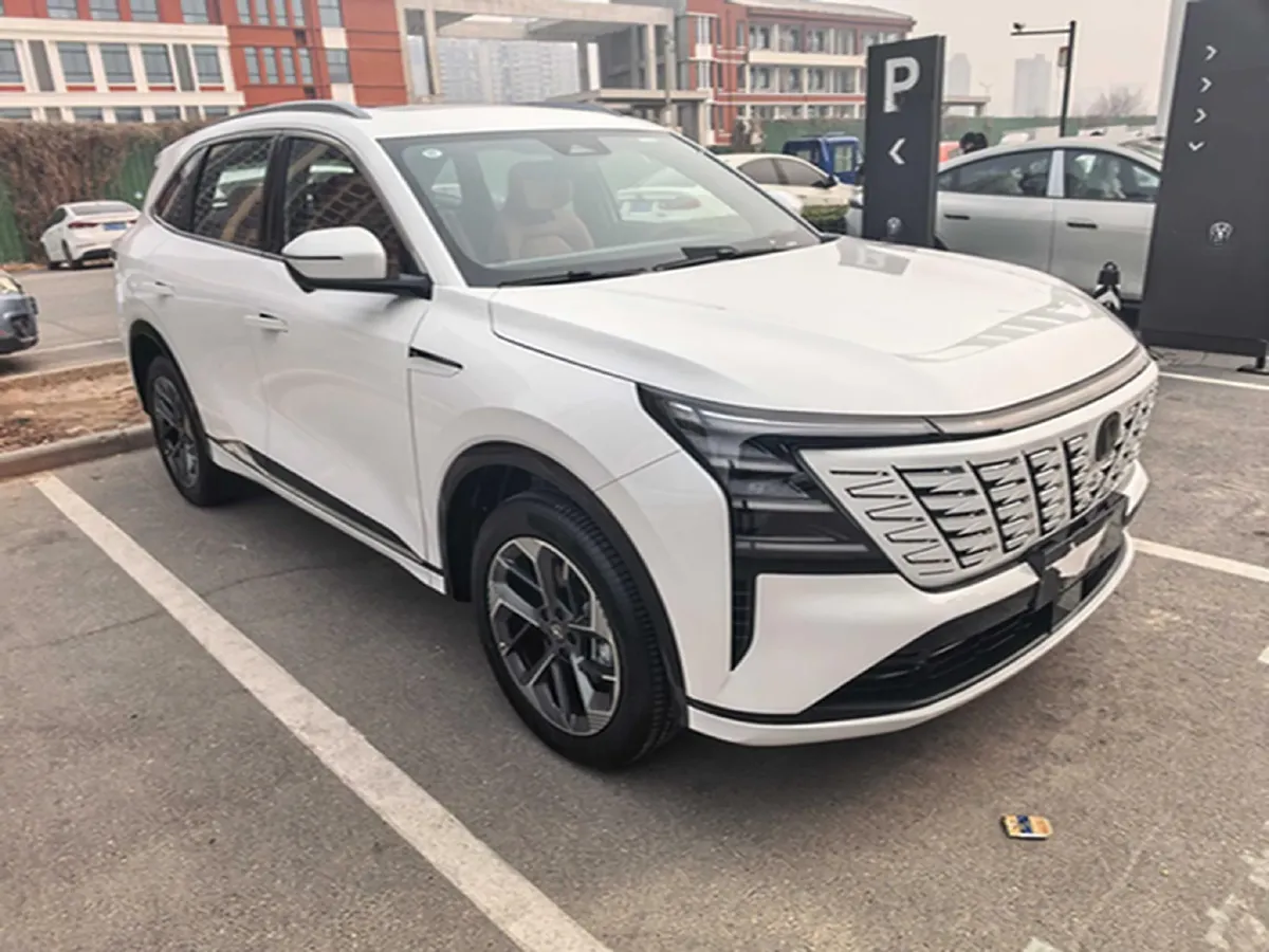 2025 ChangAn CS75 Plus 1.5T 192HP L4 8AT,autocango,china used car exporter,china ev exporter,chinese used car exporter,chinese used ev exporter