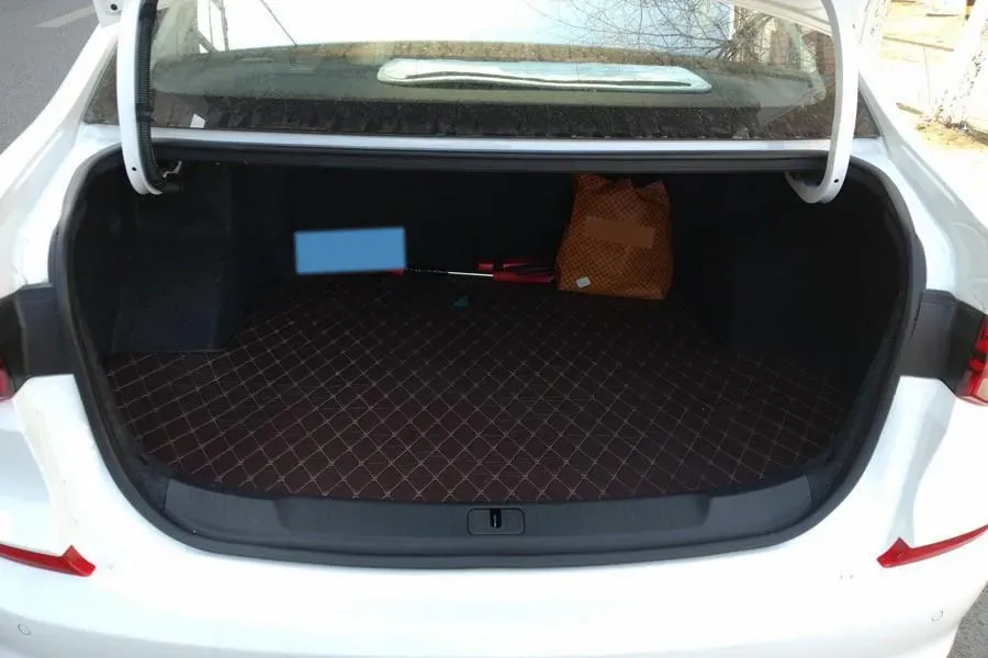 2024 Chevrolet Monza 1.5L 113HP L4 6DCT,autocango,china used car exporter,china ev exporter,chinese used car exporter,chinese used ev exporter