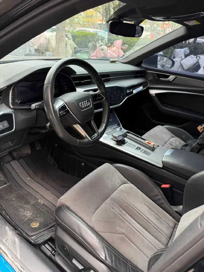 2020 Audi A6L 2.0T 224HP L4 7DCT,autocango,china used car exporter,china ev exporter,chinese used car exporter,chinese used ev exporter