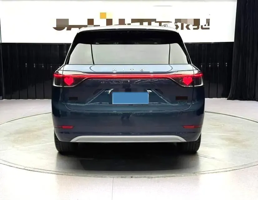 2024 AITO AITO M9 1.5T 152HP L4 REEV 42KWH,autocango,china used car exporter,china ev exporter,chinese used car exporter,chinese used ev exporter