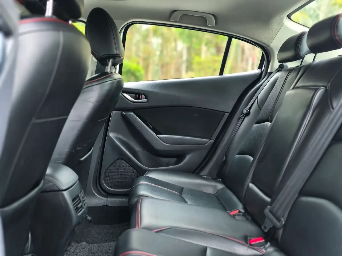 2017 Mazda 3 Axela 1.5L 117HP L4 6AT,autocango,china used car exporter,china ev exporter,chinese used car exporter,chinese used ev exporter