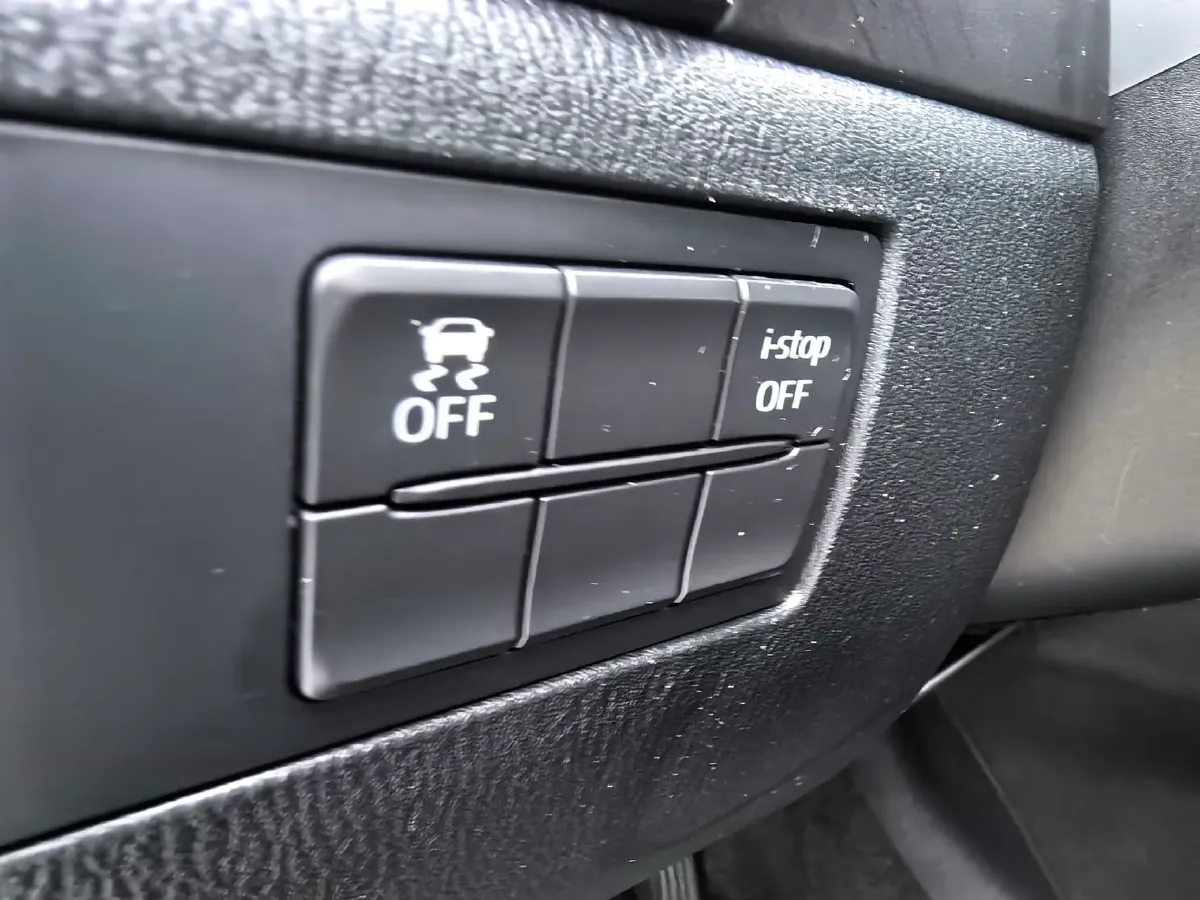 2017 Mazda 3 Axela 1.5L 117HP L4 6AT,autocango,china used car exporter,china ev exporter,chinese used car exporter,chinese used ev exporter