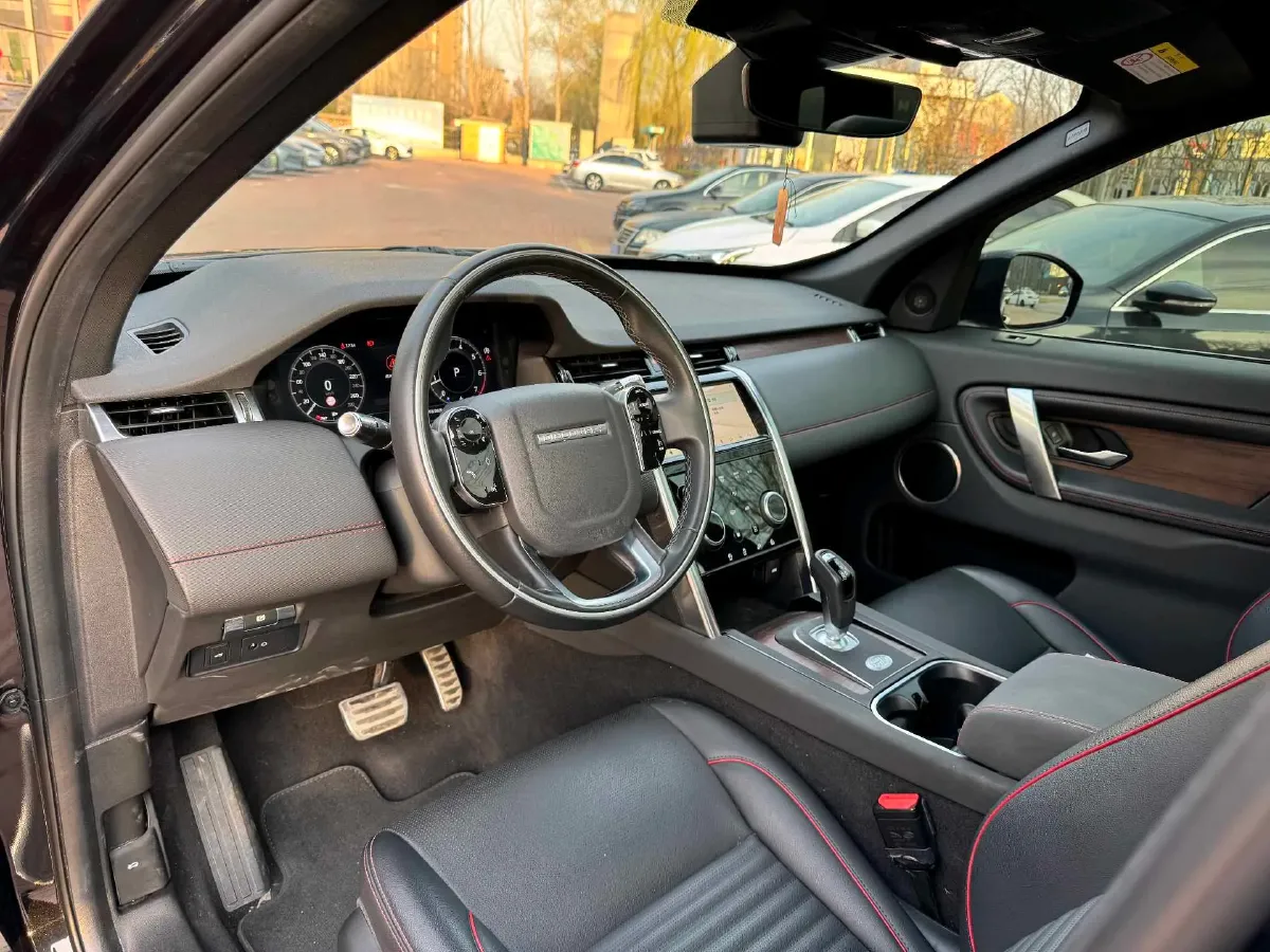 2020 Land Rover Discovery Sport 2.0T 249HP L4 9AT,autocango,china used car exporter,china ev exporter,chinese used car exporter,chinese used ev exporter