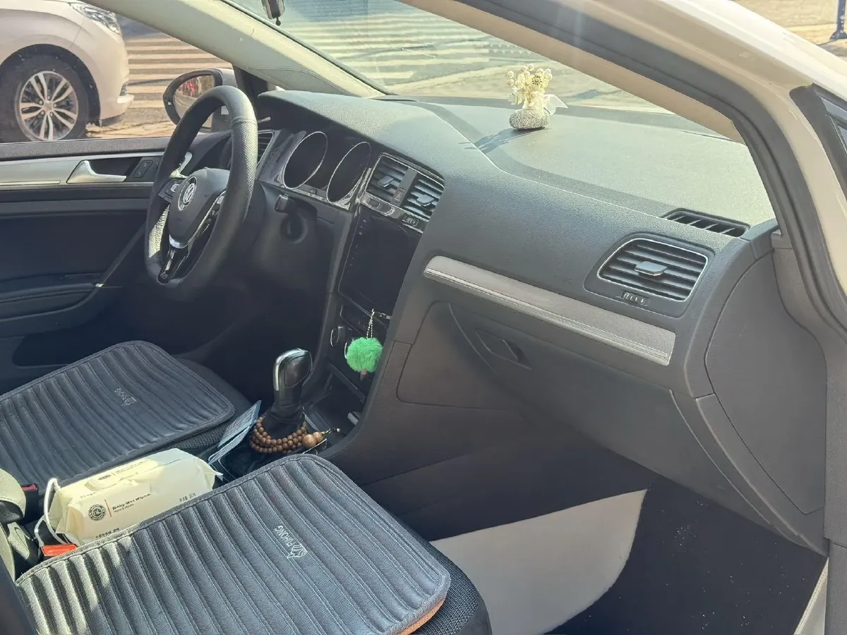 2020 Volkswagen Golf 1.4T 150HP L4 7DCT,autocango,china used car exporter,china ev exporter,chinese used car exporter,chinese used ev exporter