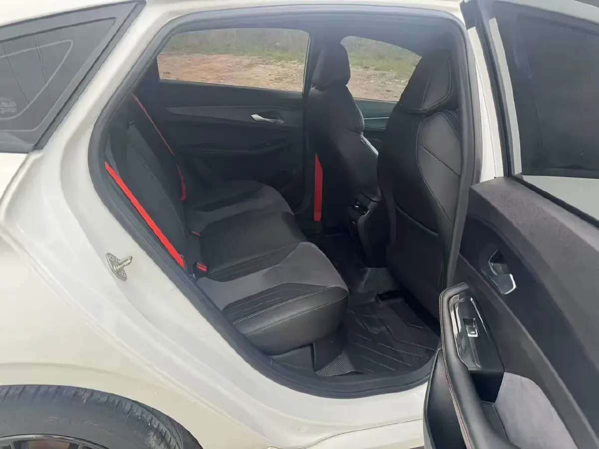 2022 Geely Binray 1.5T 181HP L4 7DCT,autocango,china used car exporter,china ev exporter,chinese used car exporter,chinese used ev exporter