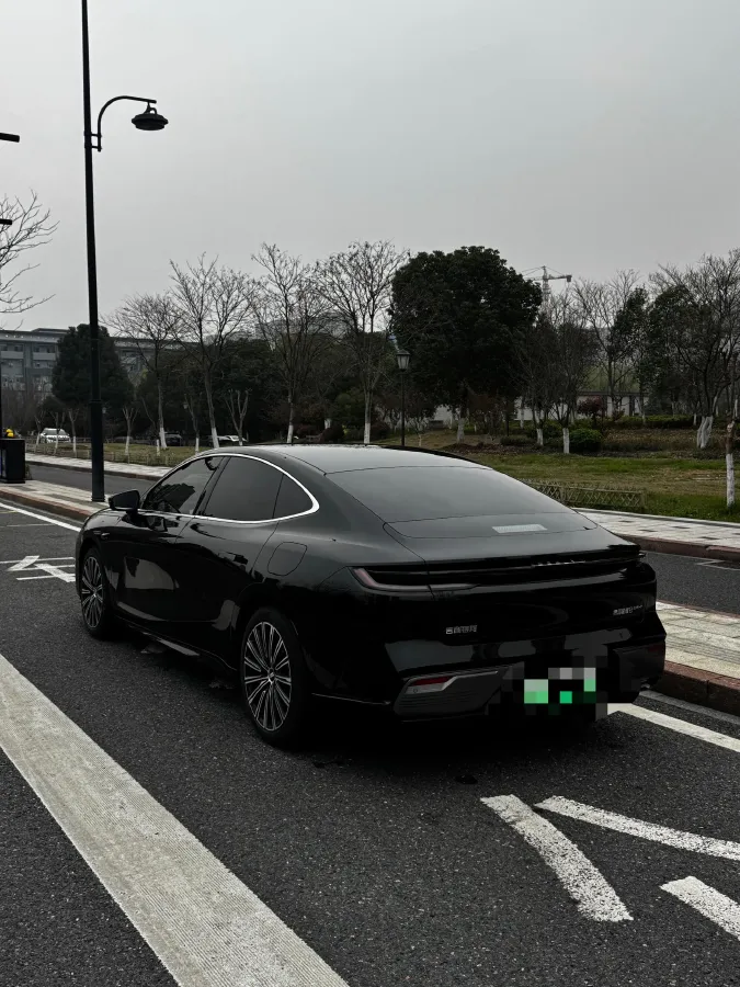 2025 Geely Galaxy Starshine 8 1.5T 163HP L4 3DHT PHEV 27.69KWH,autocango,china used car exporter,china ev exporter,chinese used car exporter,chinese used ev exporter