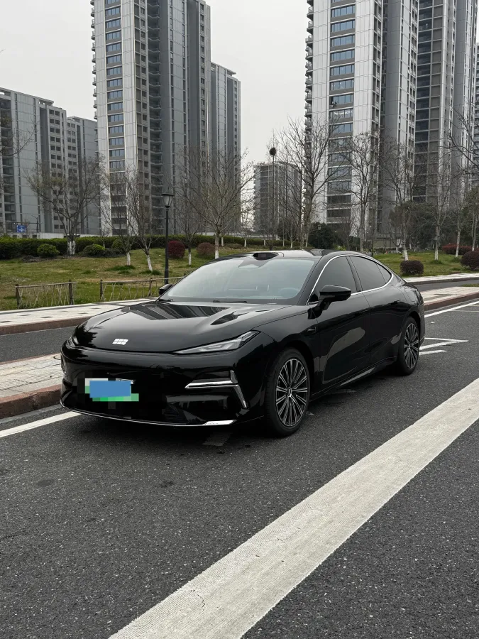 2025 Geely Galaxy Starshine 8 1.5T 163HP L4 3DHT PHEV 27.69KWH,autocango,china used car exporter,china ev exporter,chinese used car exporter,chinese used ev exporter