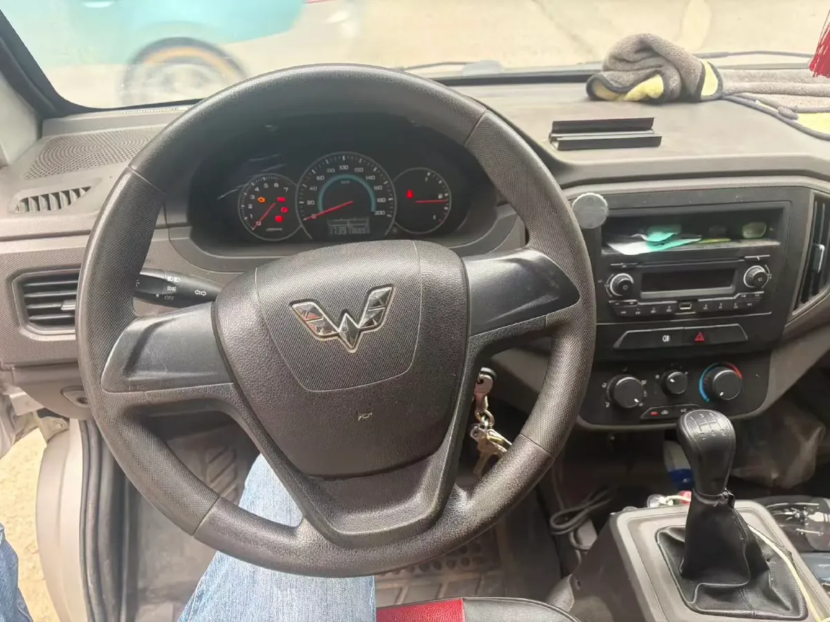 2019 WuLing RongGuang New Truck 1.5L 107HP L4 5MT,autocango,china used car exporter,china ev exporter,chinese used car exporter,chinese used ev exporter