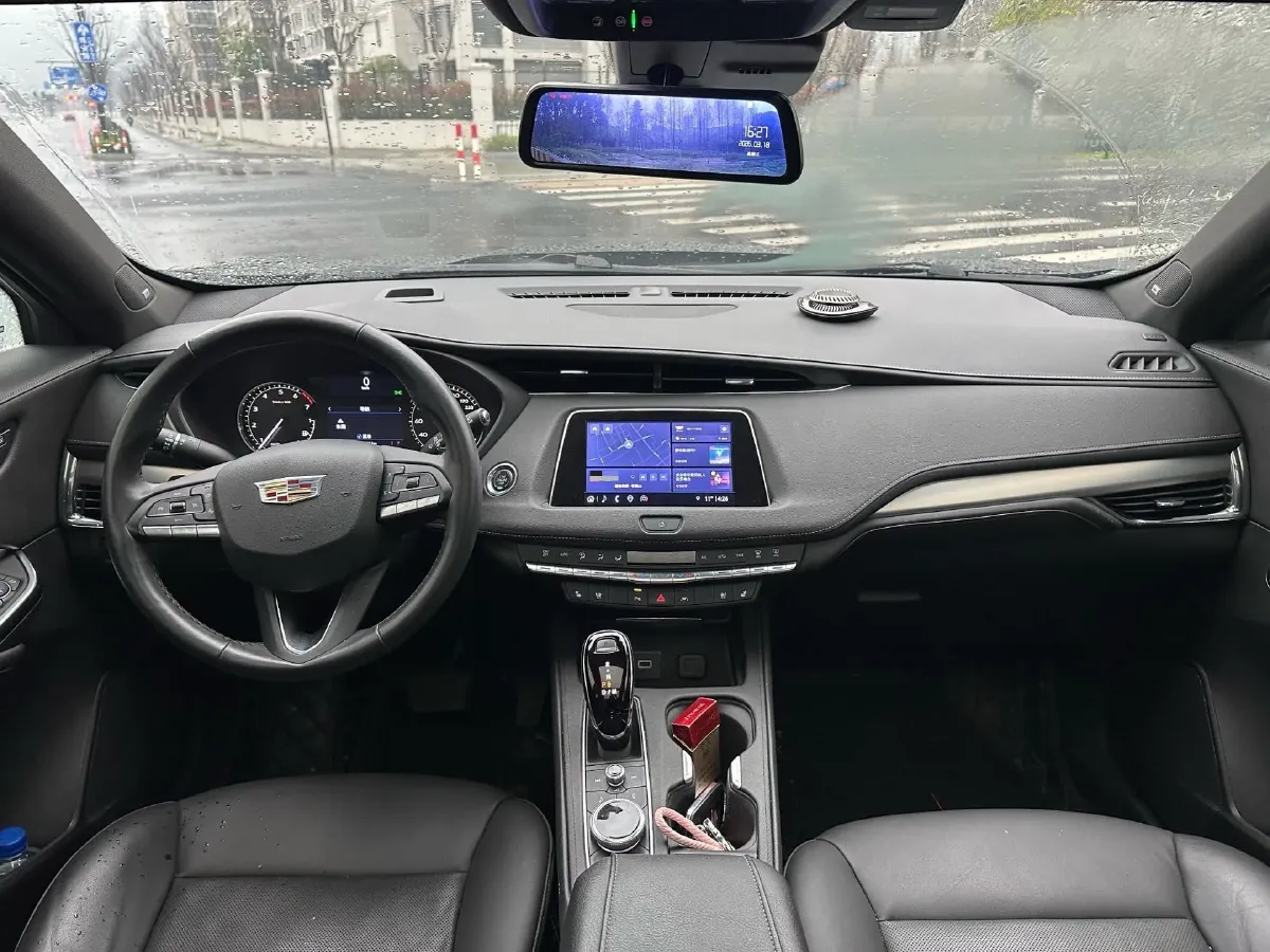 2022 Cadillac XT4 2.0T 237HP L4 9AT,autocango,china used car exporter,china ev exporter,chinese used car exporter,chinese used ev exporter