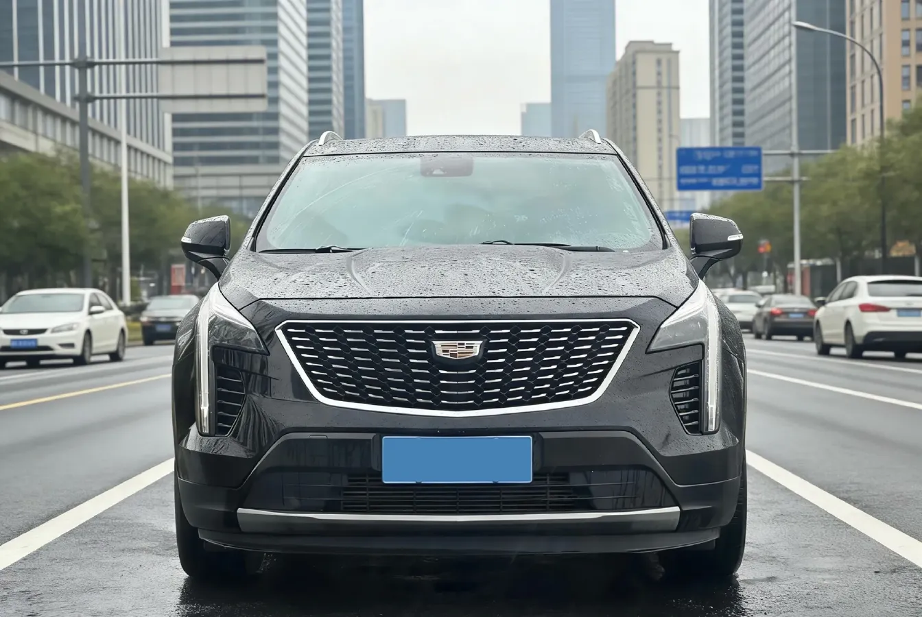 2022 Cadillac XT4 2.0T 237HP L4 9AT,autocango,china used car exporter,china ev exporter,chinese used car exporter,chinese used ev exporter