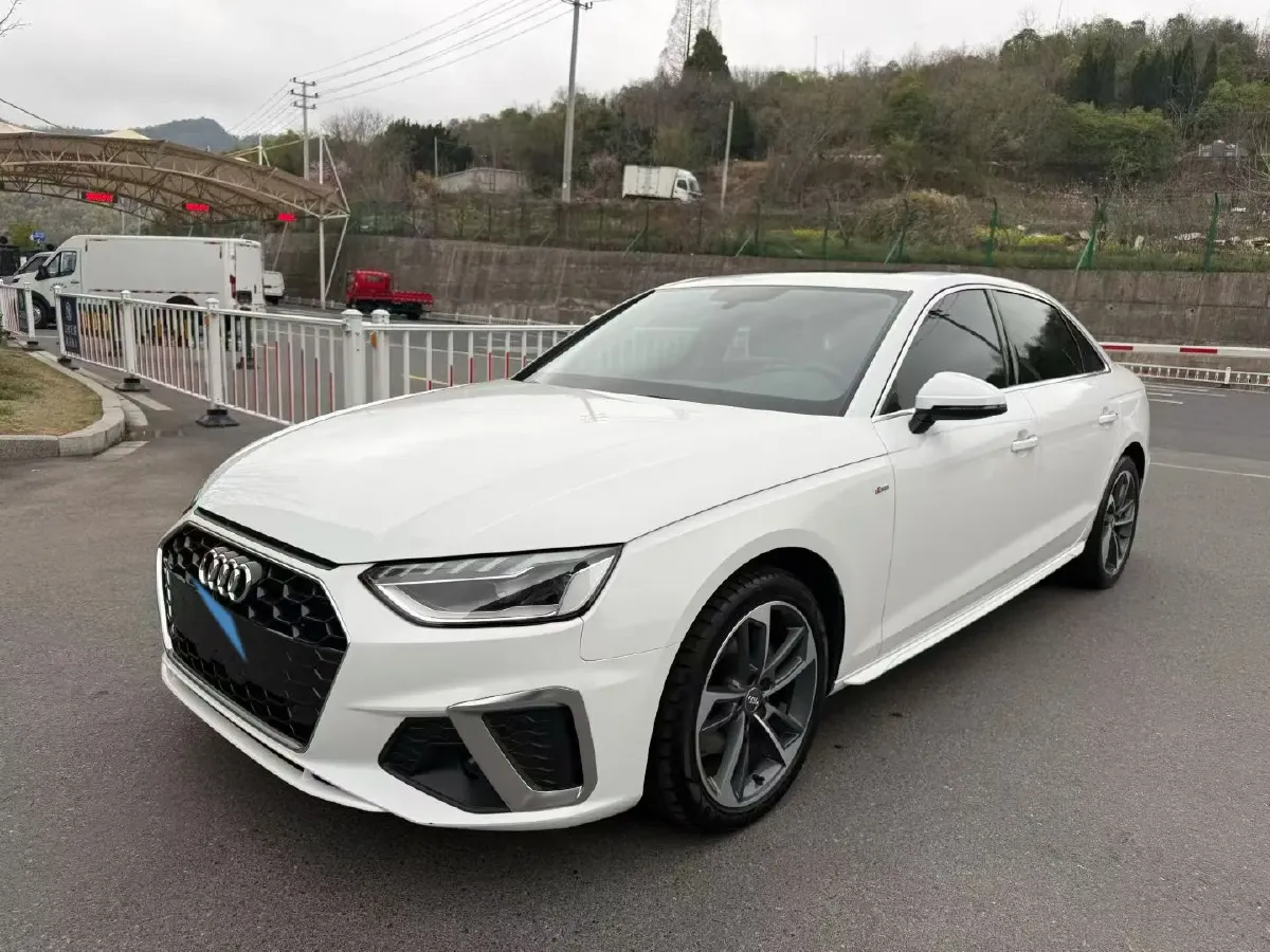2020 Audi A4L 2.0T 190HP L4 7DCT,autocango,china used car exporter,china ev exporter,chinese used car exporter,chinese used ev exporter