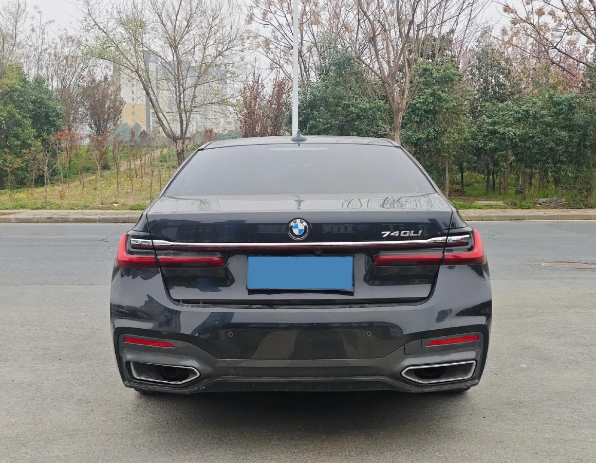 2019 BMW 7 Series 2.0T 265HP L4 8AT,autocango,china used car exporter,china ev exporter,chinese used car exporter,chinese used ev exporter