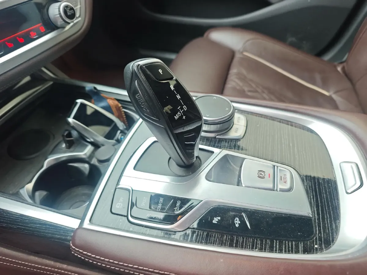 2019 BMW 7 Series 2.0T 265HP L4 8AT,autocango,china used car exporter,china ev exporter,chinese used car exporter,chinese used ev exporter