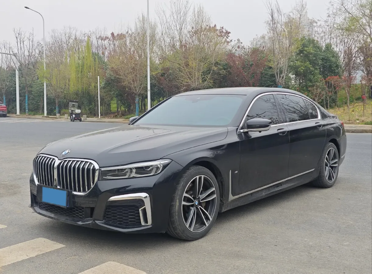 2019 BMW 7 Series 2.0T 265HP L4 8AT,autocango,china used car exporter,china ev exporter,chinese used car exporter,chinese used ev exporter
