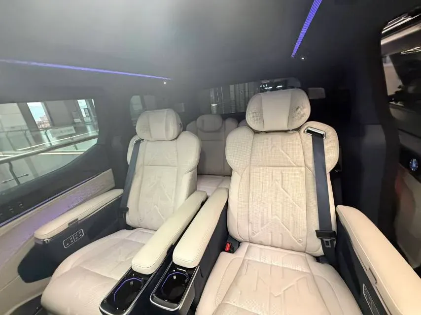 2024 Zeekr 009 BEV 108KWH,autocango,china used car exporter,china ev exporter,chinese used car exporter,chinese used ev exporter