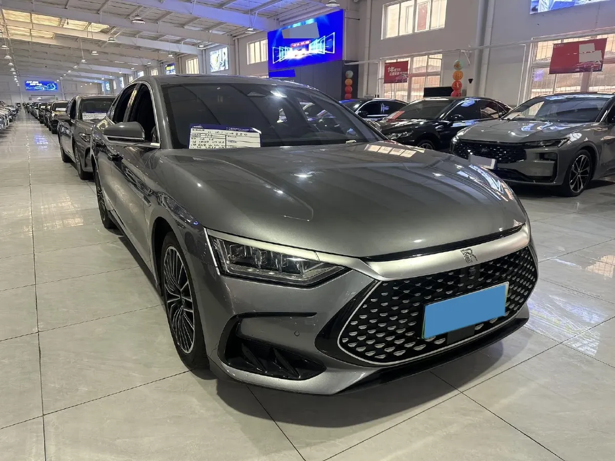 2022 Volkswagen Tiguan L 2.0T 186HP L4 7DCT,autocango,china used car exporter,china ev exporter,chinese used car exporter,chinese used ev exporter