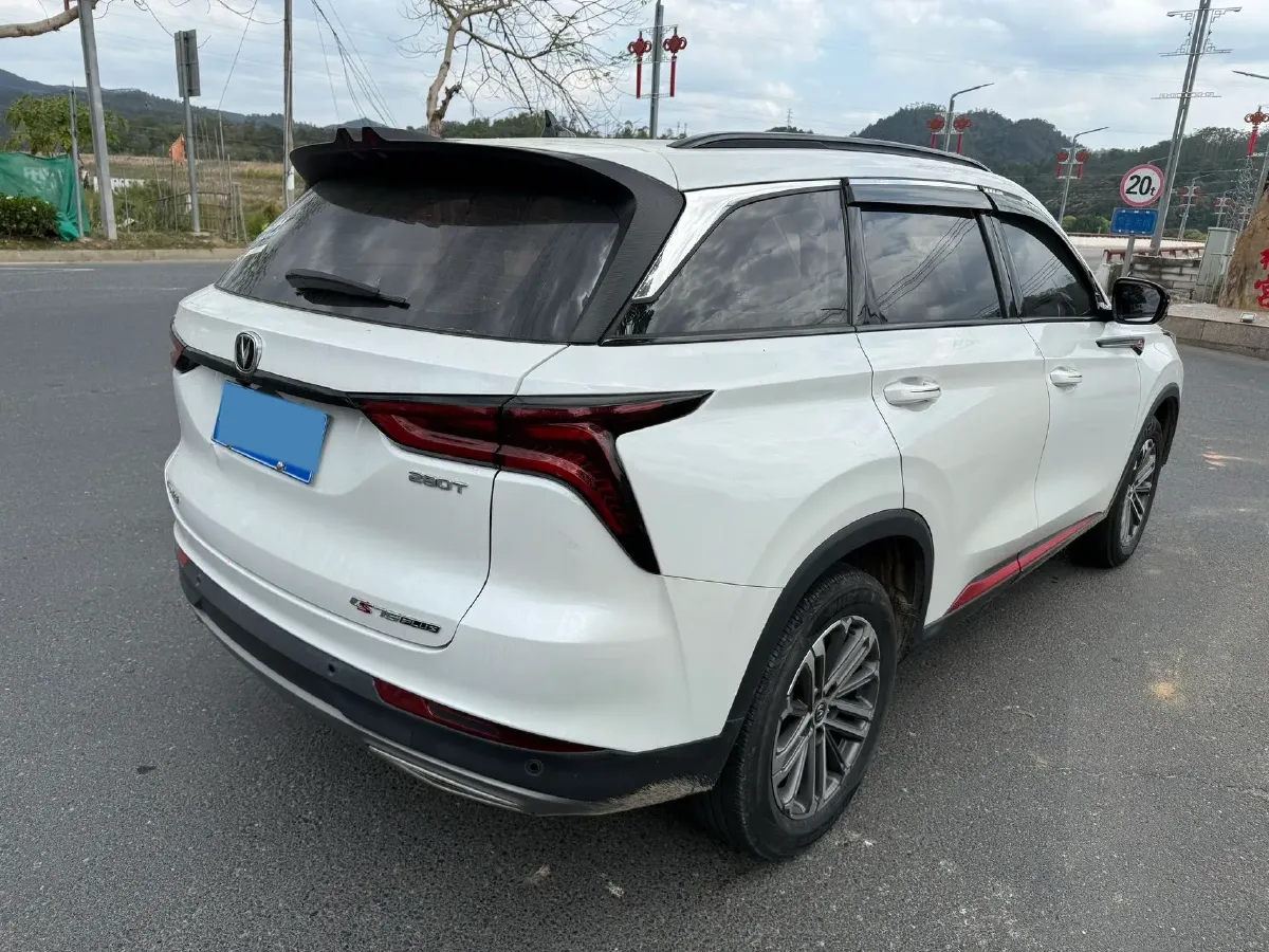2021 ChangAn CS75 Plus 1.5T 178HP L4 6AT,autocango,china used car exporter,china ev exporter,chinese used car exporter,chinese used ev exporter
