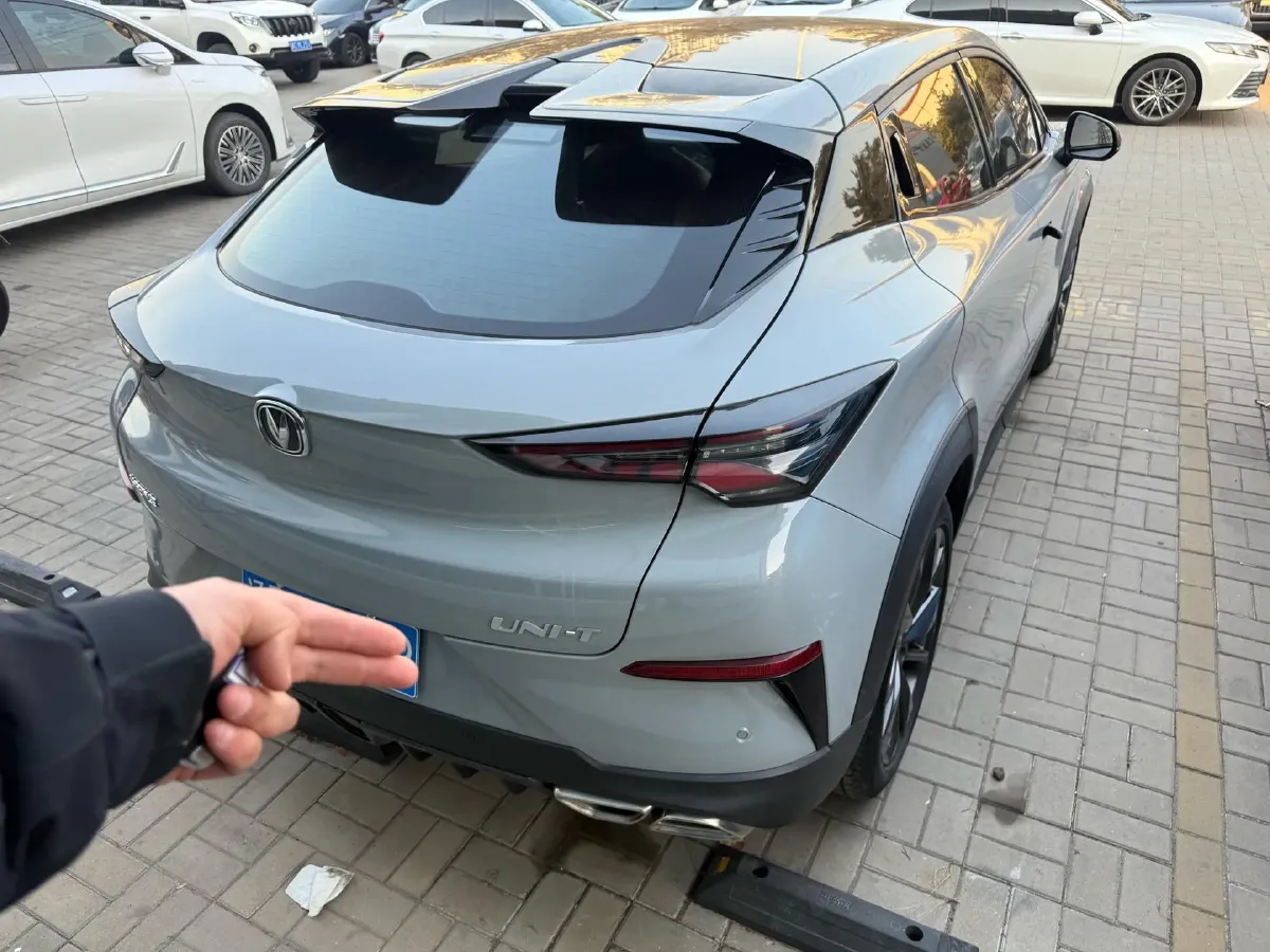 2020 ChangAn UNI-T 1.5T 180HP L4 7DCT,autocango,china used car exporter,china ev exporter,chinese used car exporter,chinese used ev exporter