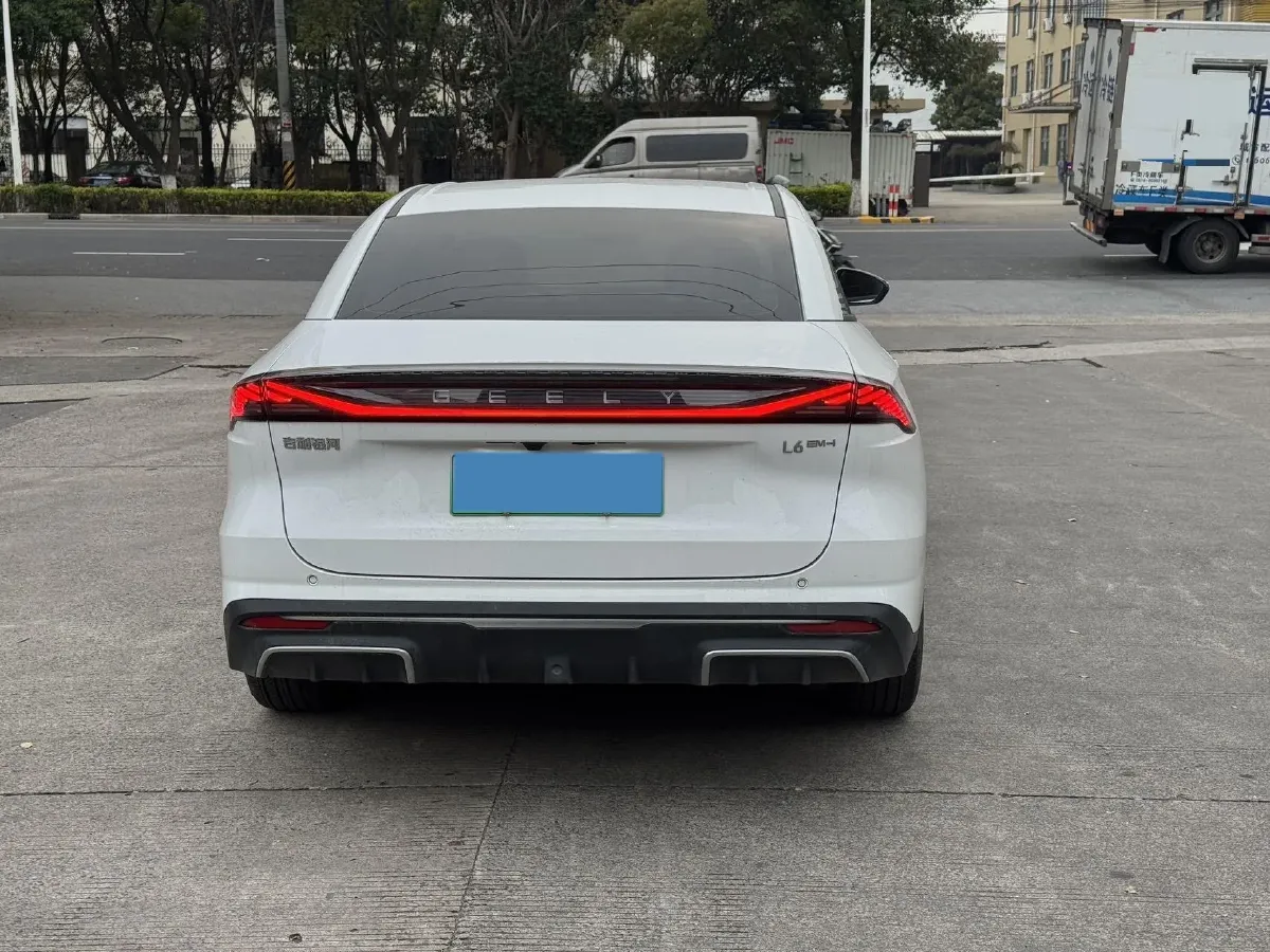 2025 BYD Sea Lion 05 DM-i 1.5L 101HP L4 E-CVT PHEV 12.9KWH,autocango,china used car exporter,china ev exporter,chinese used car exporter,chinese used ev exporter
