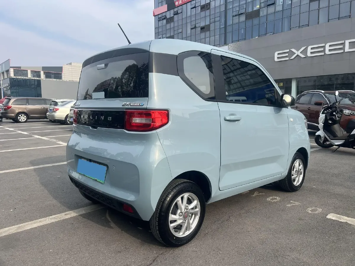 2021 WuLing HongGuang MINI EV BEV 13.8KWH,autocango,china used car exporter,china ev exporter,chinese used car exporter,chinese used ev exporter