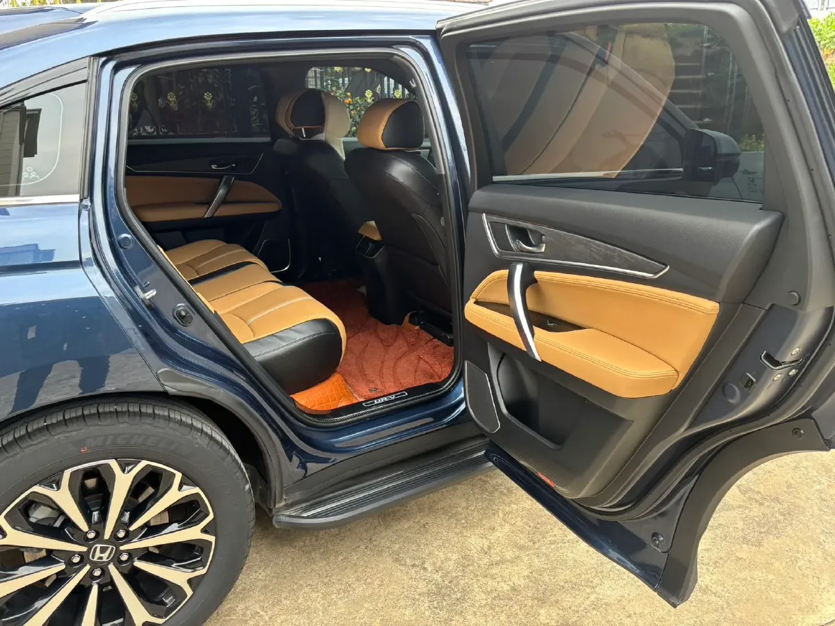 2023 Honda UR-V 2.0T 261HP L4 9AT,autocango,china used car exporter,china ev exporter,chinese used car exporter,chinese used ev exporter