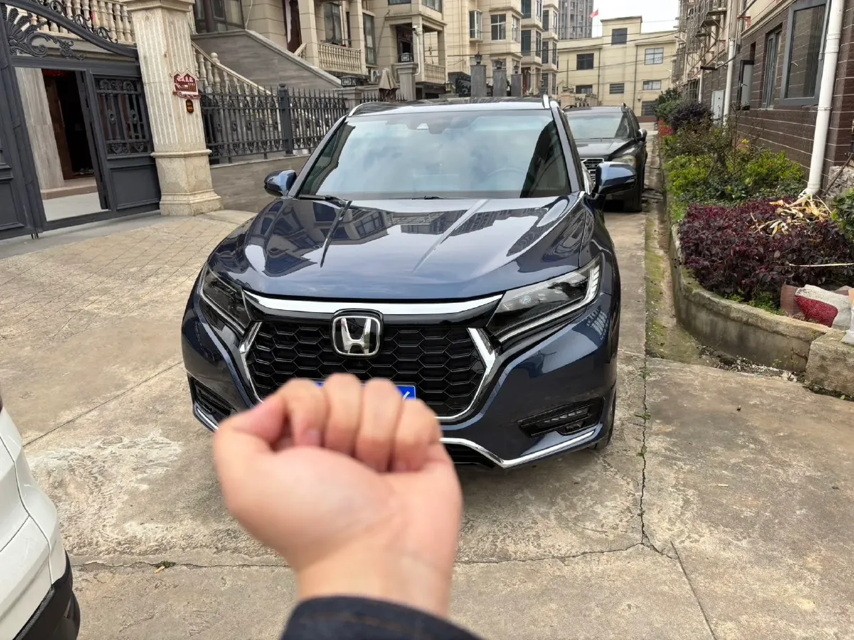 2023 Honda UR-V 2.0T 261HP L4 9AT,autocango,china used car exporter,china ev exporter,chinese used car exporter,chinese used ev exporter