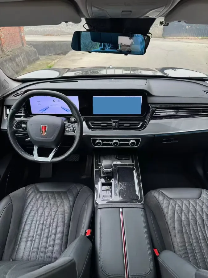 2025 HongQi HS5 2.0T 252HP L4 8AT,autocango,china used car exporter,china ev exporter,chinese used car exporter,chinese used ev exporter