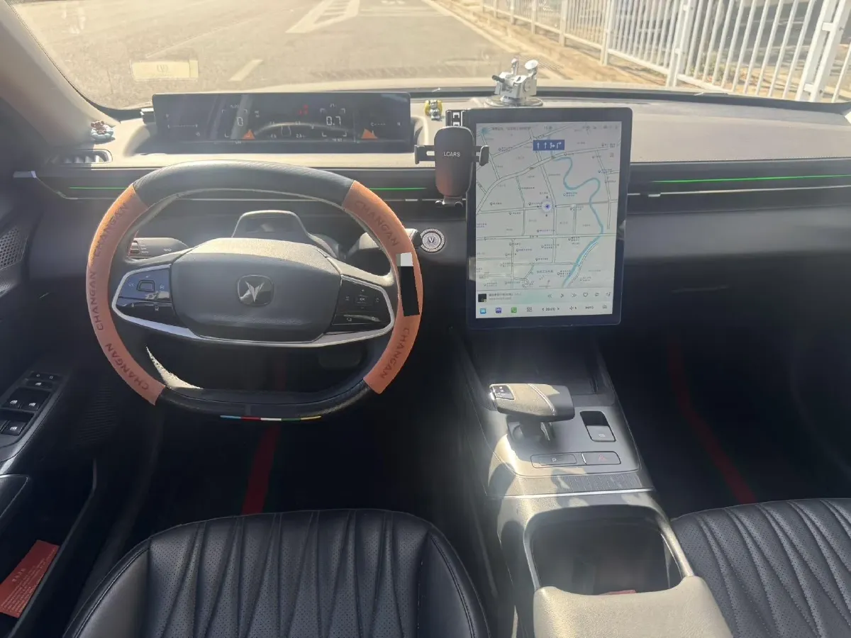 2023 ChangAn Oshan Z6 1.5T 188HP L4 7DCT,autocango,china used car exporter,china ev exporter,chinese used car exporter,chinese used ev exporter