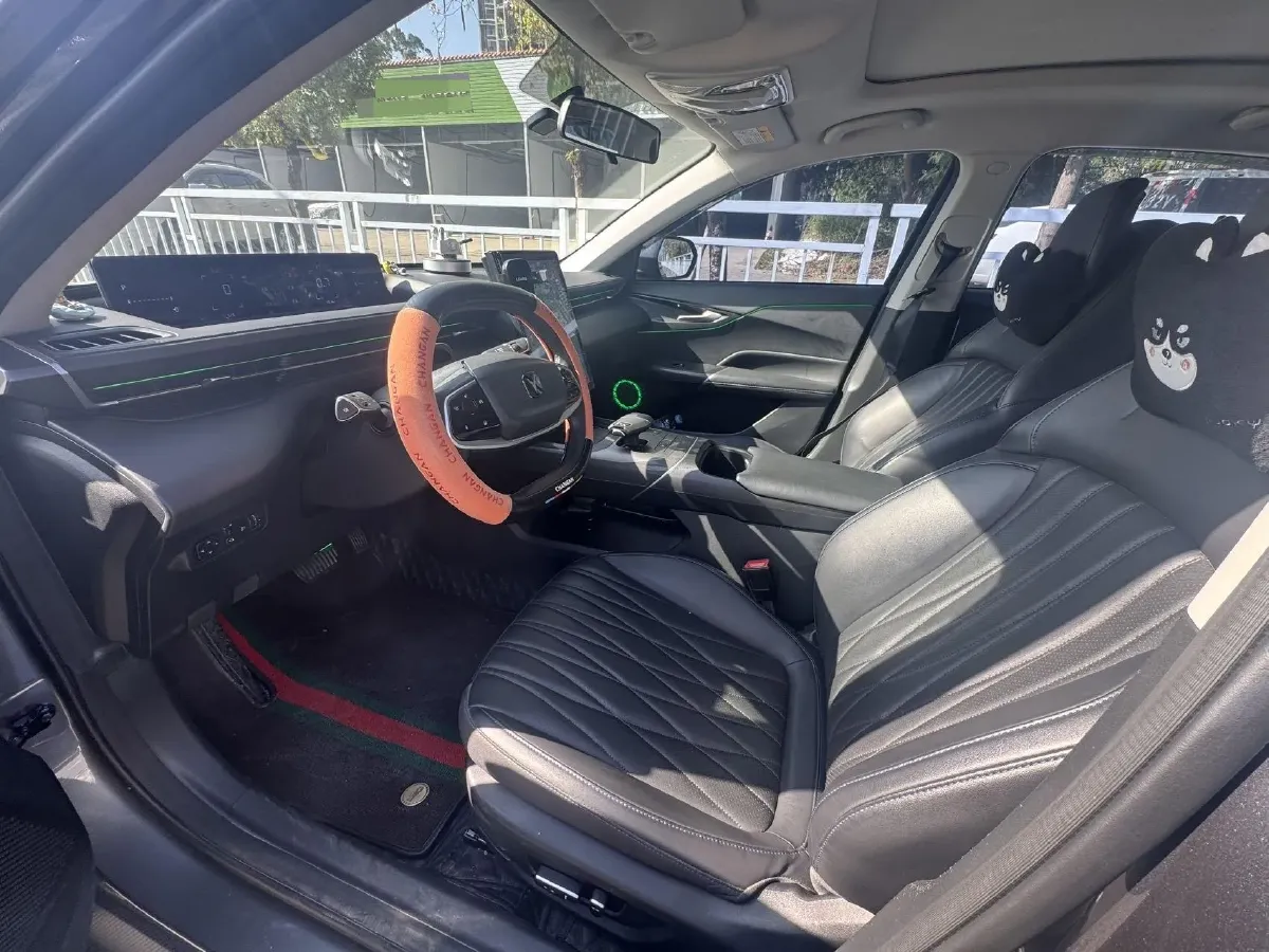 2023 ChangAn Oshan Z6 1.5T 188HP L4 7DCT,autocango,china used car exporter,china ev exporter,chinese used car exporter,chinese used ev exporter