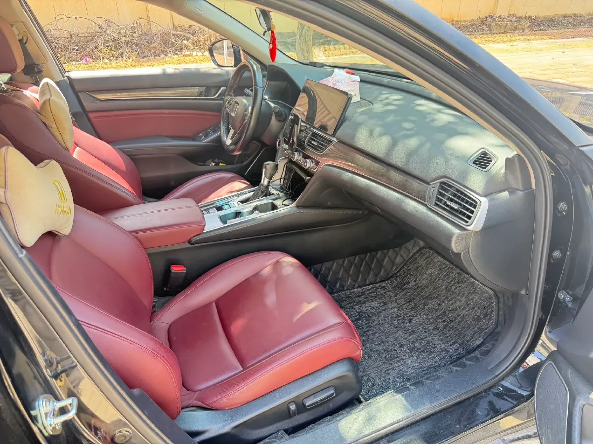 2022 Honda Accord 1.5T 194HP L4 CVT,autocango,china used car exporter,china ev exporter,chinese used car exporter,chinese used ev exporter