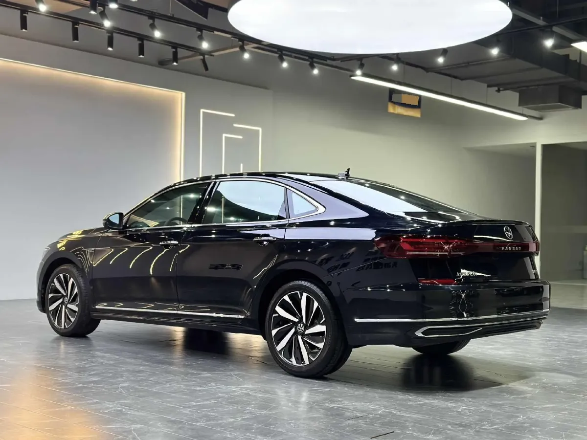 2023 Volkswagen Passat 2.0T 186HP L4 7DCT,autocango,china used car exporter,china ev exporter,chinese used car exporter,chinese used ev exporter
