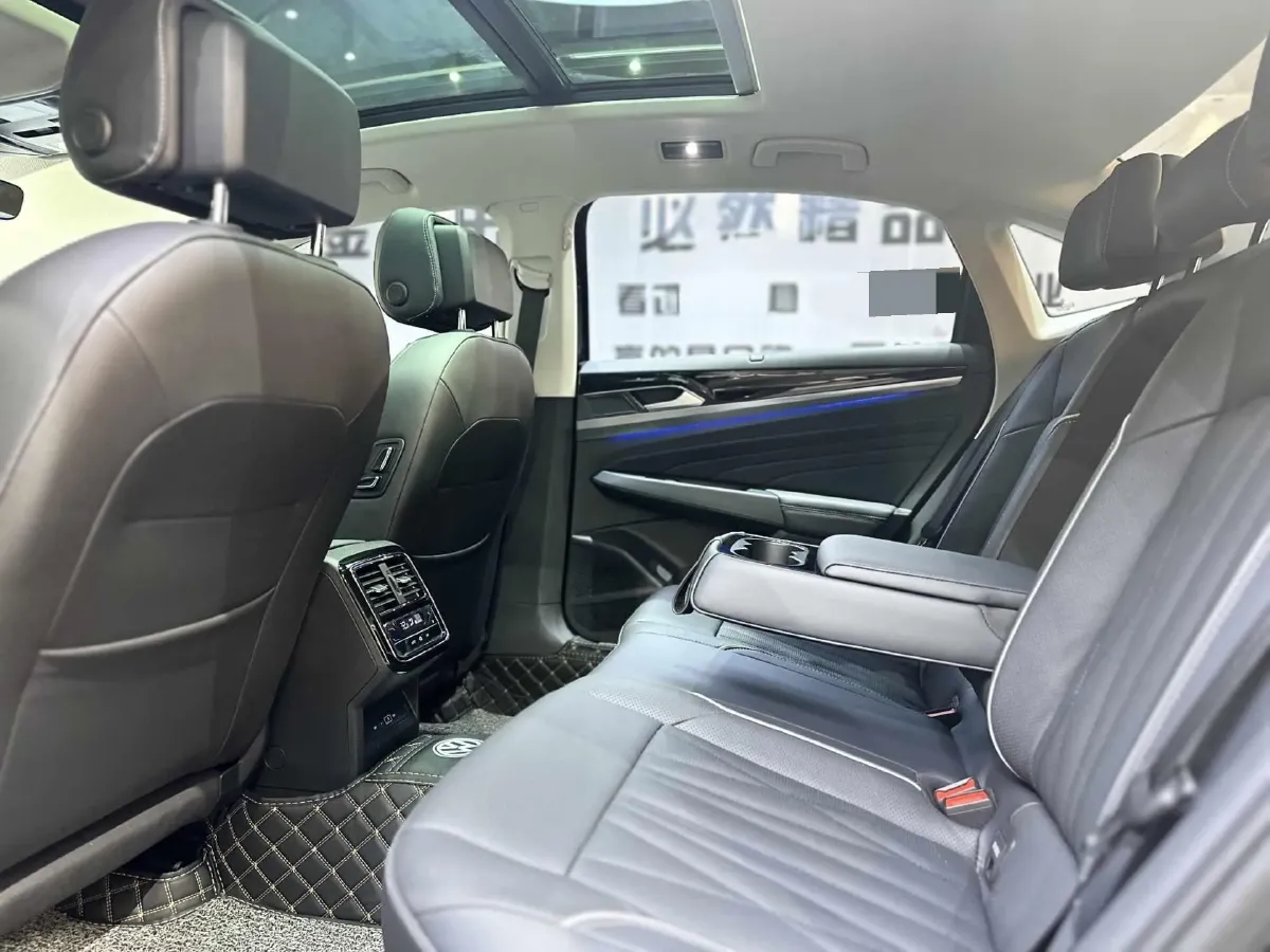 2023 Volkswagen Passat 2.0T 186HP L4 7DCT,autocango,china used car exporter,china ev exporter,chinese used car exporter,chinese used ev exporter