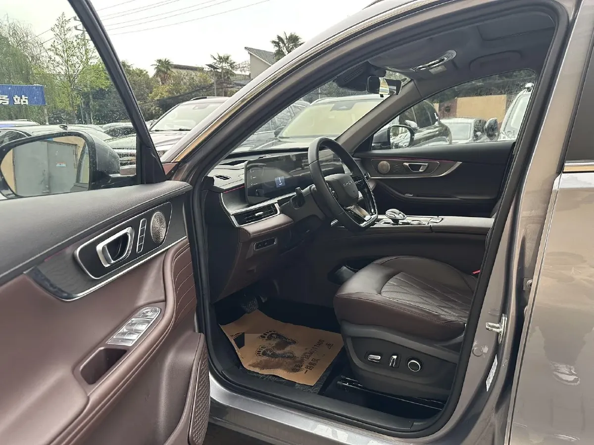 2024 Chery Tiggo 8 PRO 1.6T 197HP L4 7DCT,autocango,china used car exporter,china ev exporter,chinese used car exporter,chinese used ev exporter