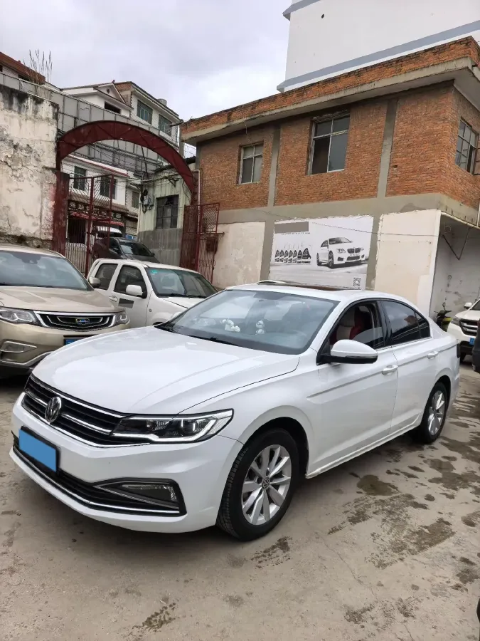2019 MAXUS XinTu V80 2.5T 136HP L4 6MT,autocango,china used car exporter,china ev exporter,chinese used car exporter,chinese used ev exporter