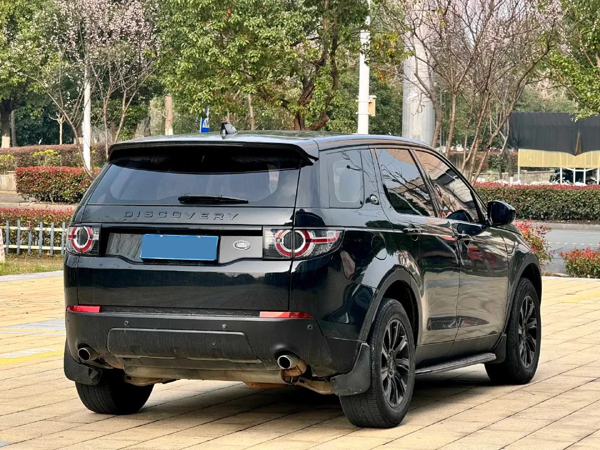 2018 Land Rover Discovery Sport 2.0T 241HP L4 9AT,autocango,china used car exporter,china ev exporter,chinese used car exporter,chinese used ev exporter