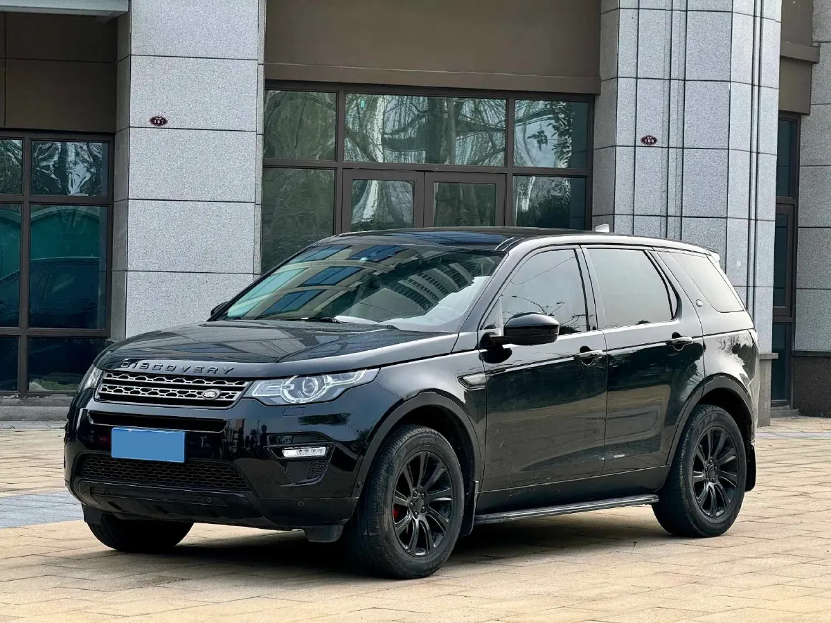 2018 Land Rover Discovery Sport 2.0T 241HP L4 9AT,autocango,china used car exporter,china ev exporter,chinese used car exporter,chinese used ev exporter