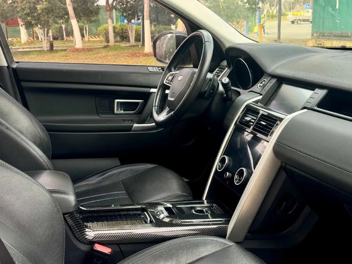 2018 Land Rover Discovery Sport 2.0T 241HP L4 9AT,autocango,china used car exporter,china ev exporter,chinese used car exporter,chinese used ev exporter