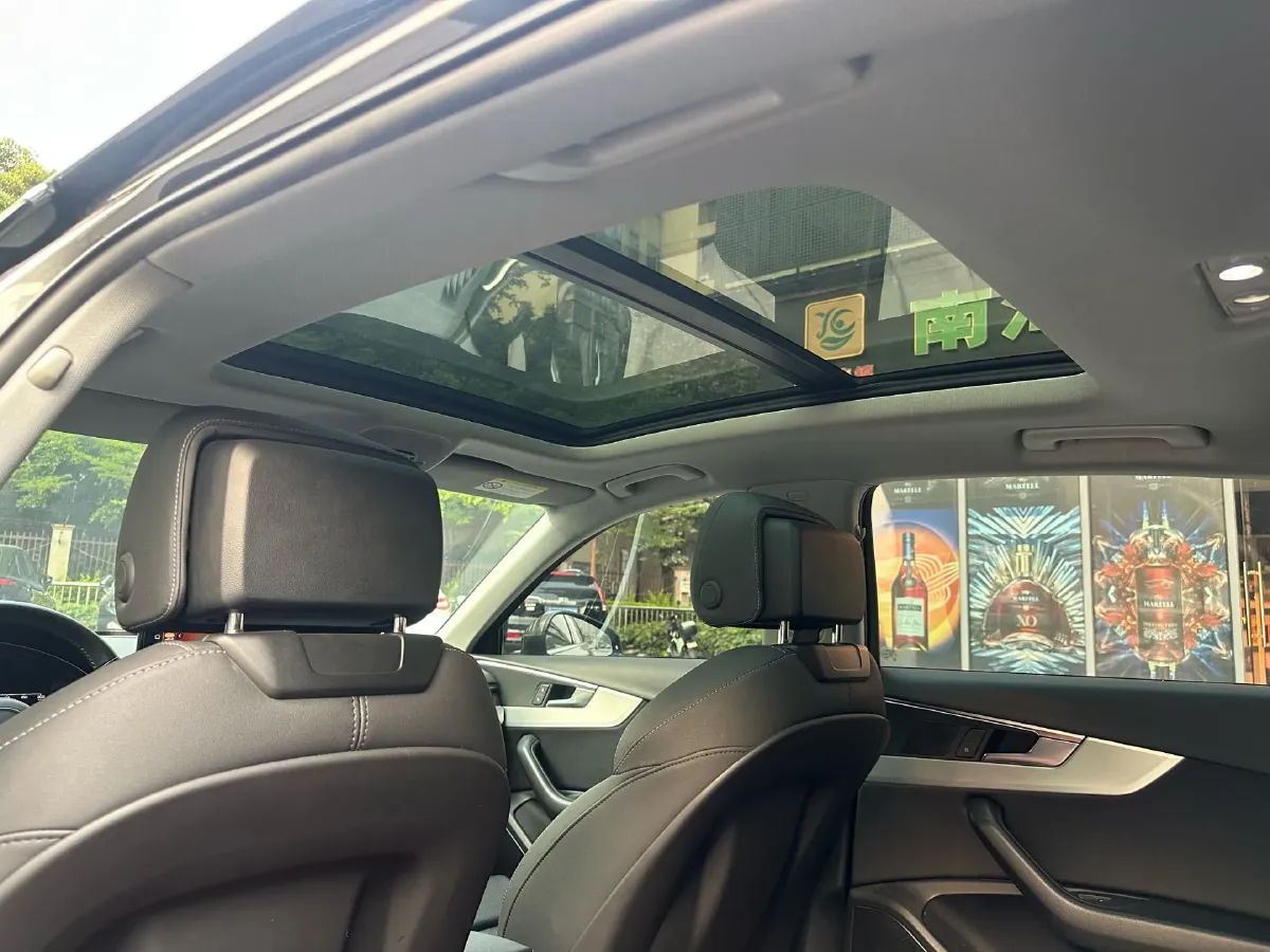 2020 Audi A4L 2.0T 190HP L4 7DCT,autocango,china used car exporter,china ev exporter,chinese used car exporter,chinese used ev exporter