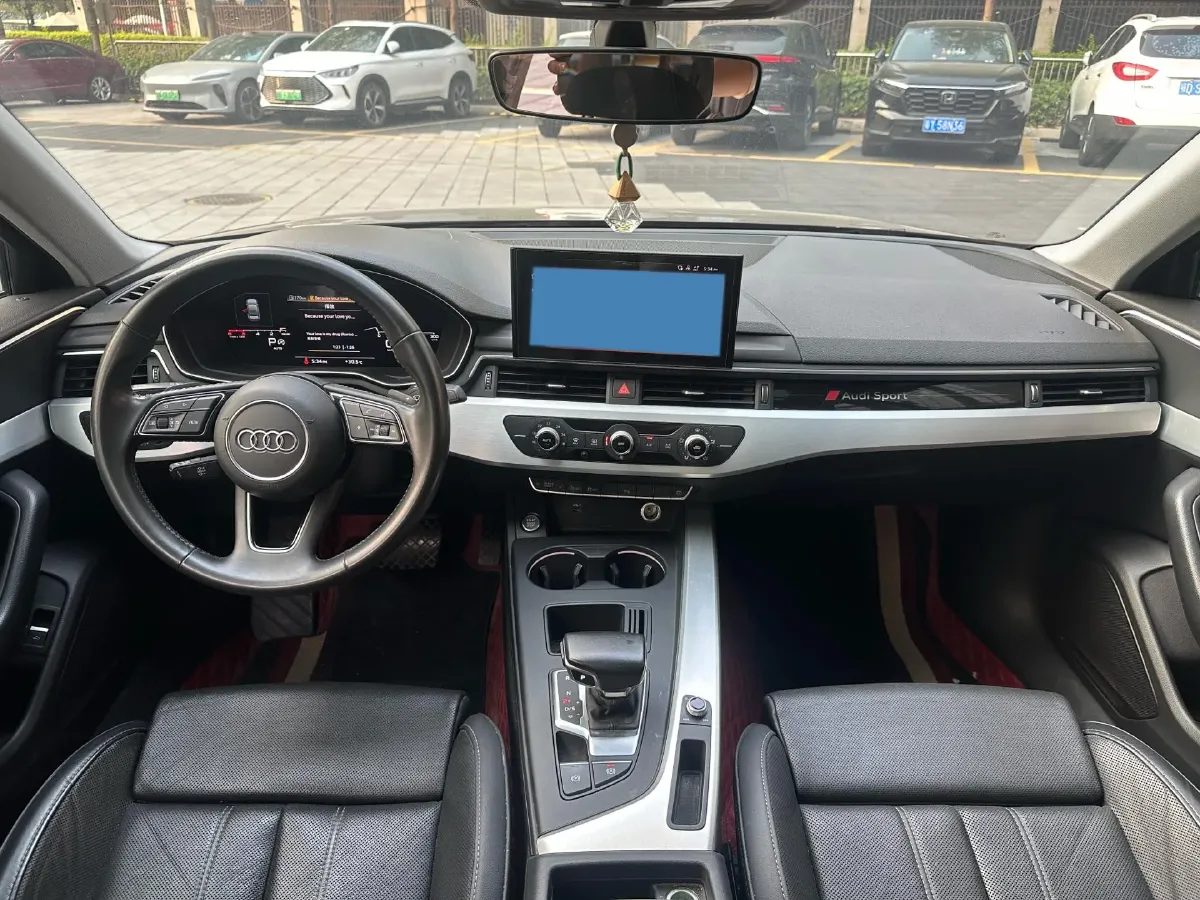 2020 Audi A4L 2.0T 190HP L4 7DCT,autocango,china used car exporter,china ev exporter,chinese used car exporter,chinese used ev exporter